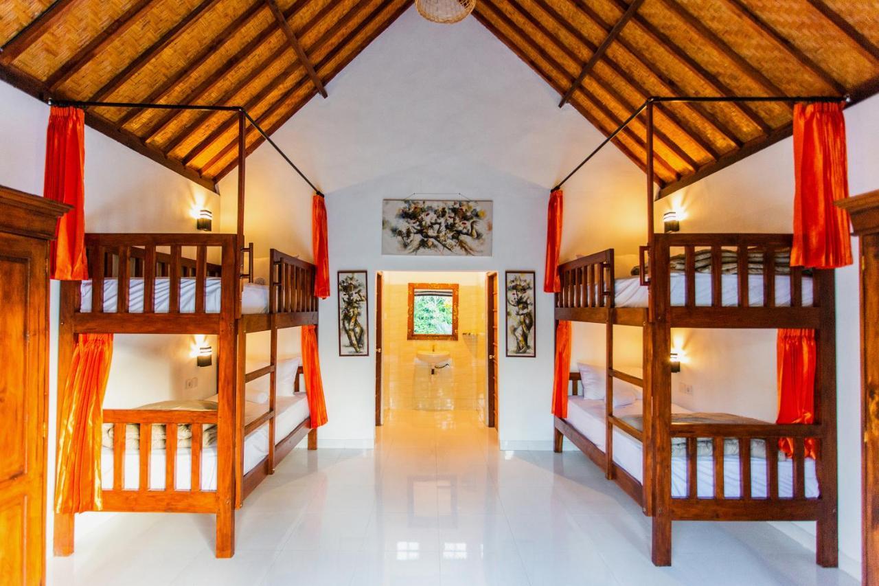 Camar Cottage & Hostel Toyapakeh Bagian luar foto