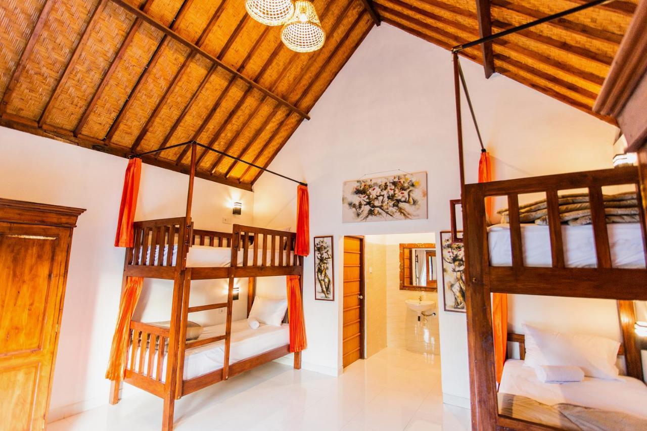 Camar Cottage & Hostel Toyapakeh Bagian luar foto